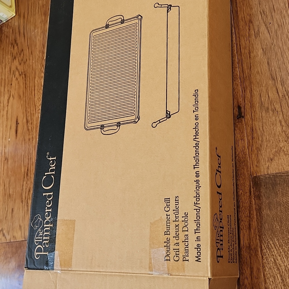 NEW pampered Chef Double Burner Grill